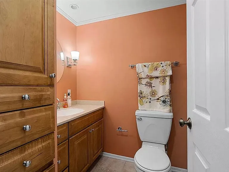6101 Chatham Dr — Photo 21