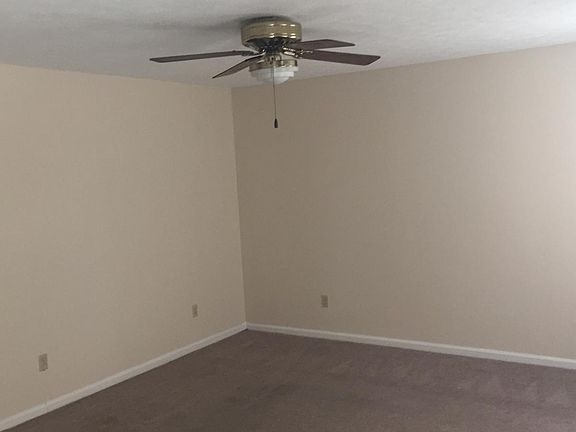 2nd image of 602 E 12th St SE APT 2