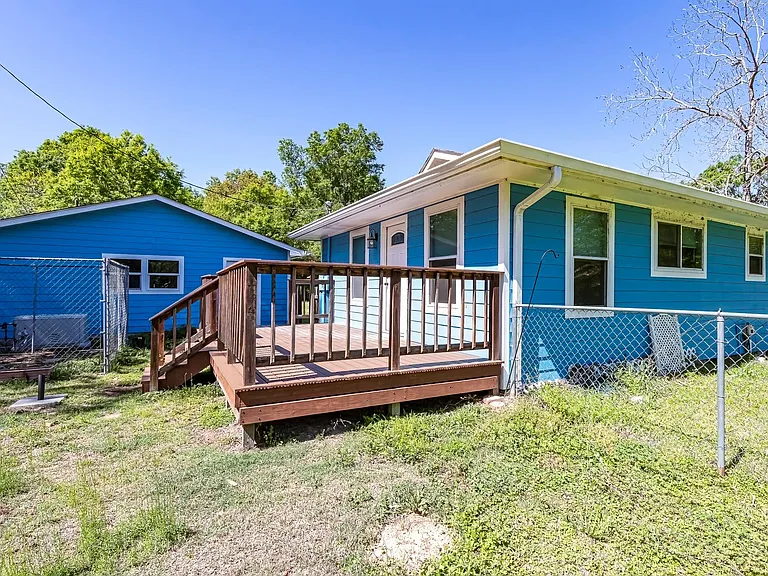 314 Normagene St — Photo 12