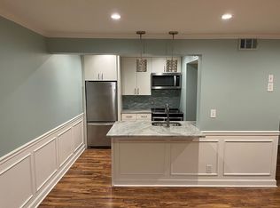 4727 Jarboe St APT 43, Kansas City, MO 64112