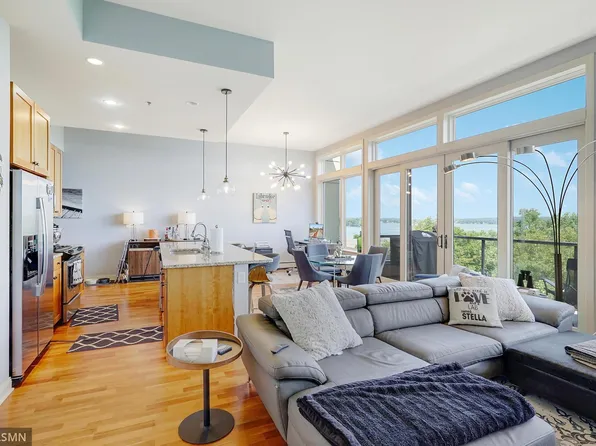 4201 Sunset Dr APT 512, Spring Park, MN 55384
