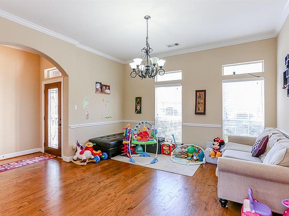 3rd image of 5118 E Jerad Dr