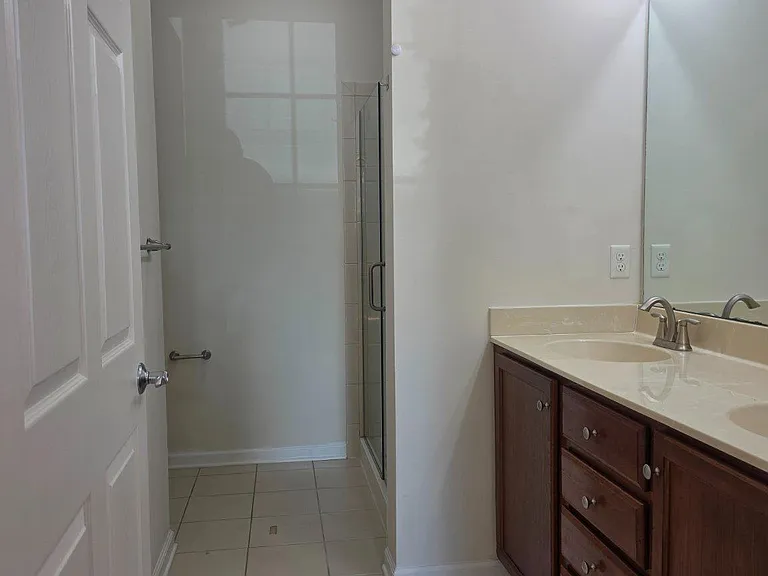 1115 Halifax Pl — Photo 15