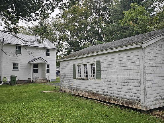 3rd image of 163 Pictou Rd