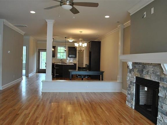 5th image of 1399 Helmsdale Dr Lot 10