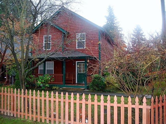 2nd image of 6681 NE Prospect St