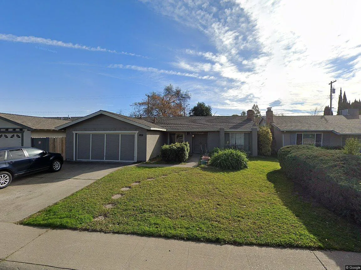 5832 Esrig Way photo 1