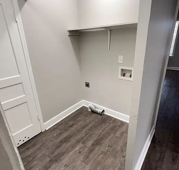 3179 Jackson Ave — Photo 6
