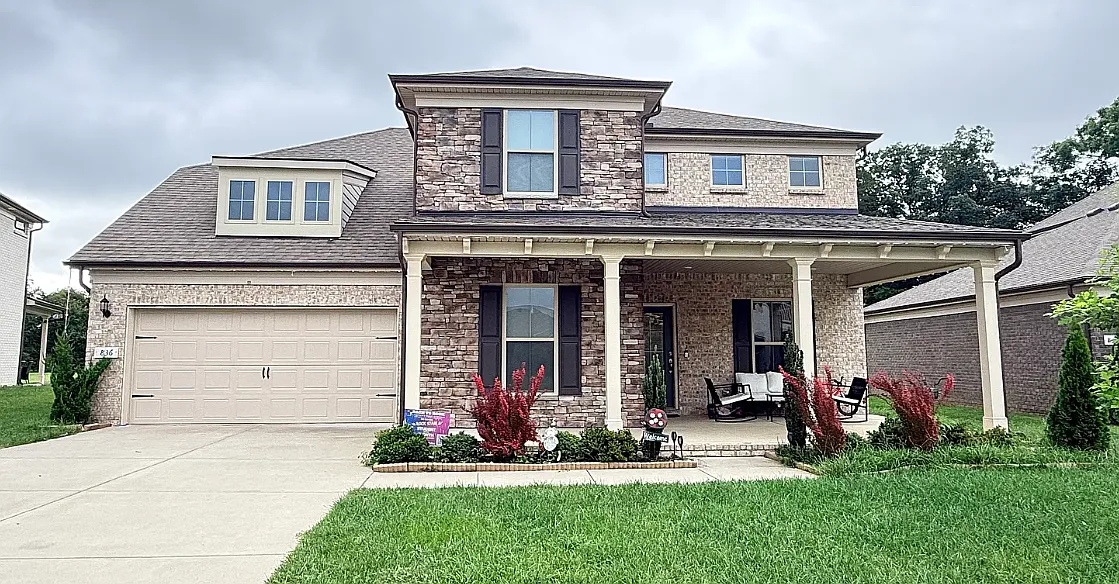 4 bed, 3.5 bath, 3594 sqft, $3,600 — Photo 1