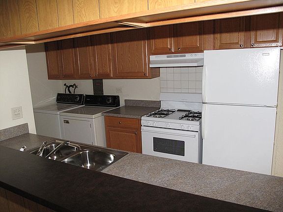 5th image of 1507 Cove Dr