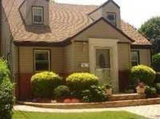 1100 Braxton St, Uniondale, NY 11553