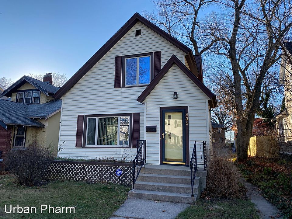 1st image of 835 Calvin Ave SE