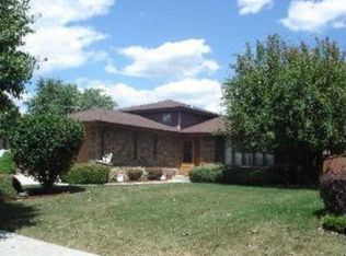 16561 Currant Ave, Tinley Park, IL 60487