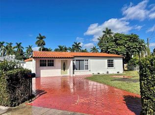 919 NE 2nd Ct, Hallandale, FL 33009