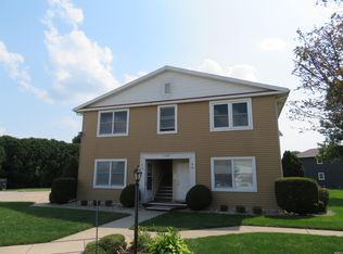 1113C Court Ln, Goshen, IN 46526