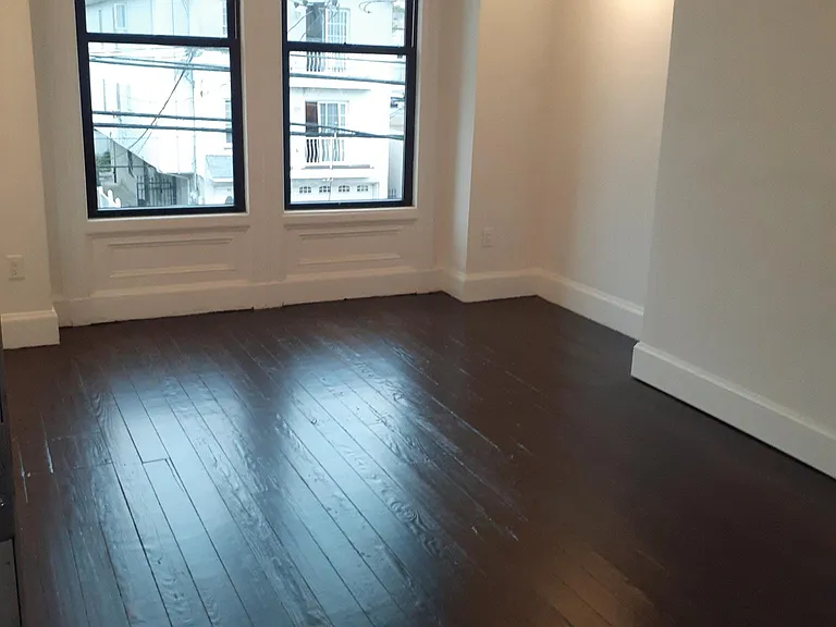 65 Thorne St — Photo 9