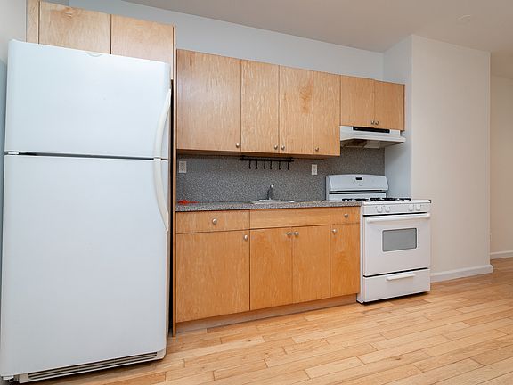 3rd image of 33-02 38th Ave #2