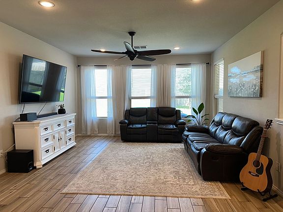 2nd image of 7508 Gangway Dr