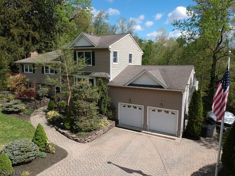 1st image of 712 Orange Ct