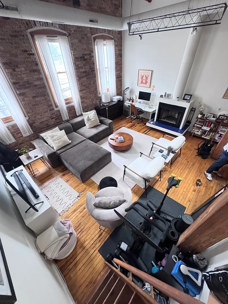 2 bed, 1500 sqft, $3,300 — Photo 2