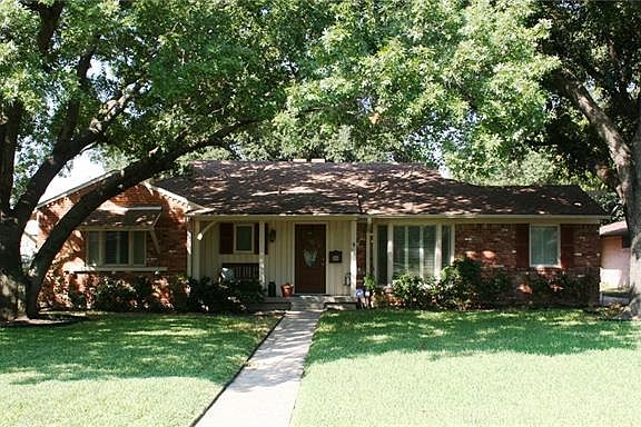 3rd image of 10947 Cromwell Dr