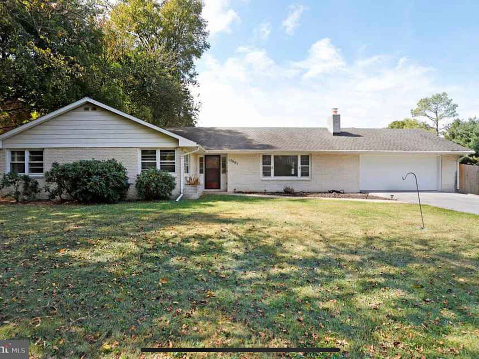 1st image of 17901 Red Oak Dr