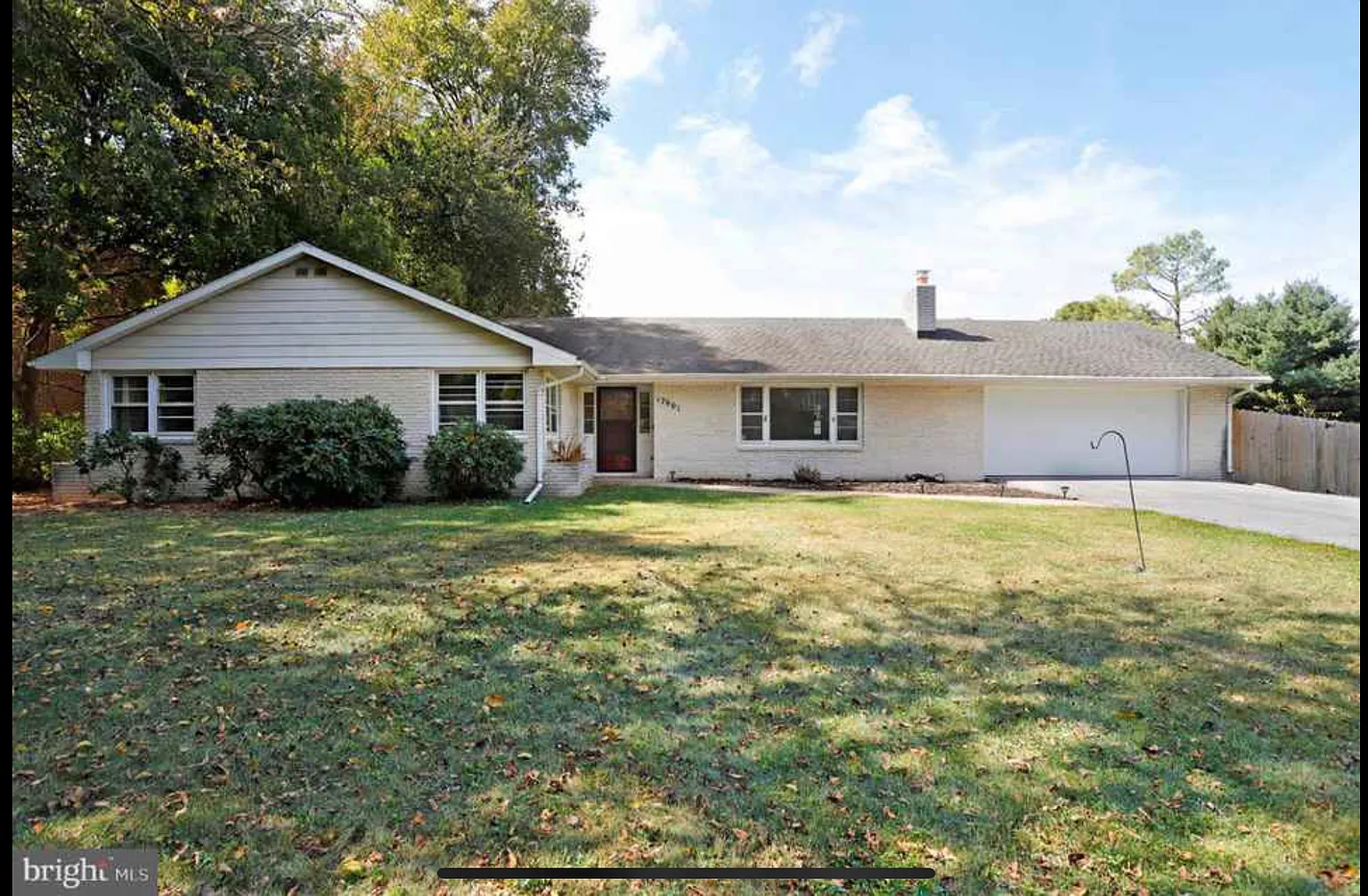 17901 Red Oak Dr photo 1