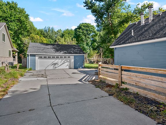 4th image of 34080 Orangelawn St