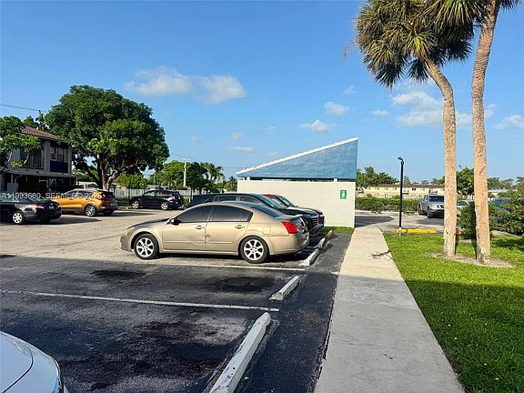 5th image of 2071 NW 46th Ave #104I