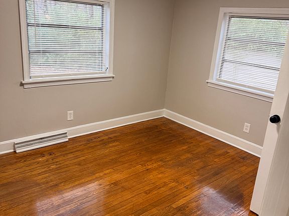 5th image of 5484 Robinhood Rd