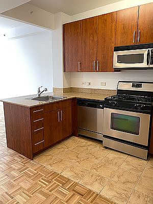 1st image of 888 Main St APT 739