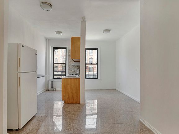 2nd image of 2276 2nd Ave #2D