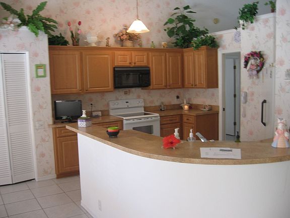 5th image of 8842 Thoreau Pl