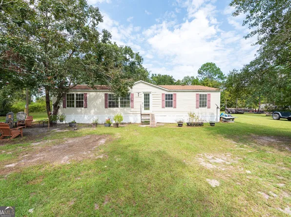569 Shady Oaks Cir, Hoboken, GA 31542