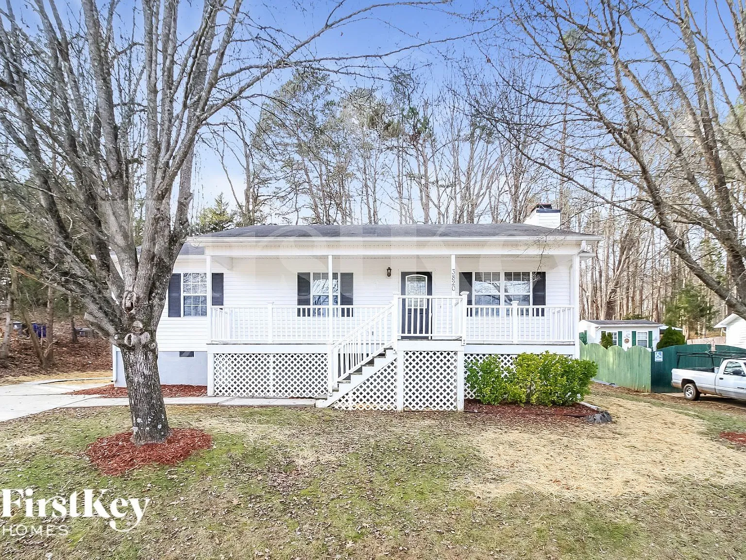 3 bed, 2.0 bath, 1163 sqft, $1,600 — Photo 1