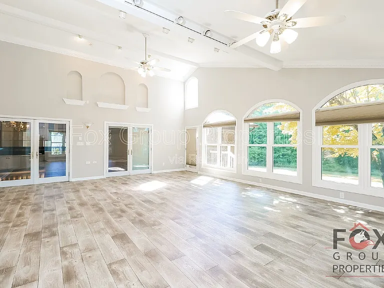 2049 Charlotte Hwy — Photo 14
