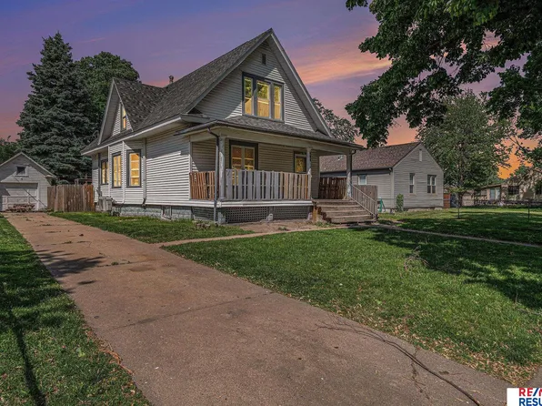 240 E 15th St, Fremont, NE 68025