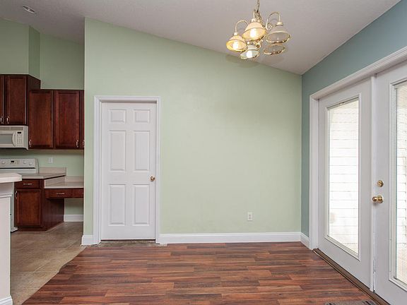 5th image of 669 Marla Creek Ct