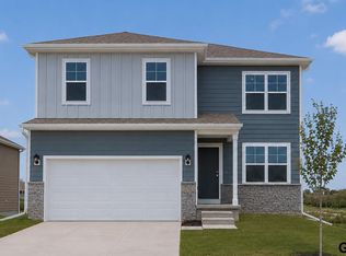 7209 S 204th Ave, Gretna, NE 68028
