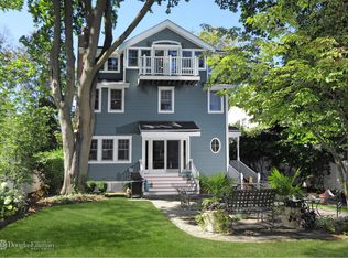 16 Cross Ln, Cos Cob, CT 06807