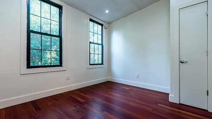 Rented by Nooklyn NYC LLC | media 37