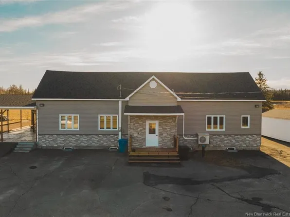 386 Davis Rd, Riviare Verte, NB E7C 2W9