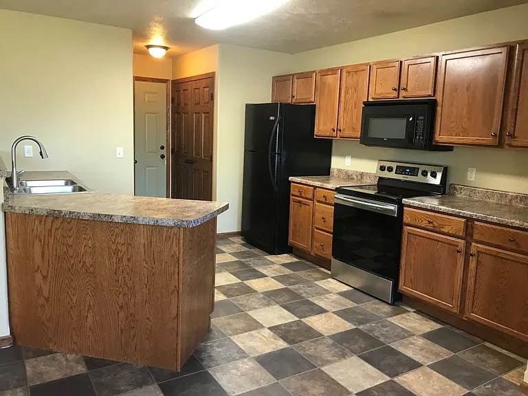 2917 S Purdue Ave — Photo 9