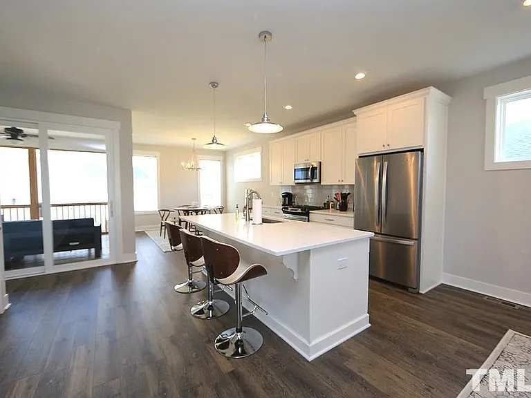1637 Tunnel St — Photo 6