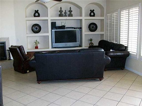 4th image of 7381 La Casa Way