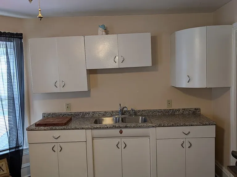 740 Park Ave — Photo 5