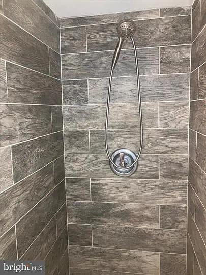 Ceramic Tile Bath