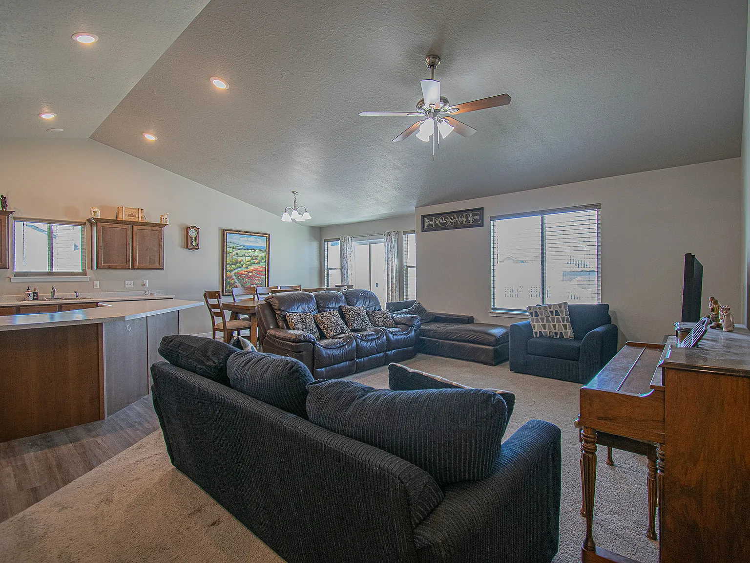 289 W 2280 N - KAM - 1 — Photo 3