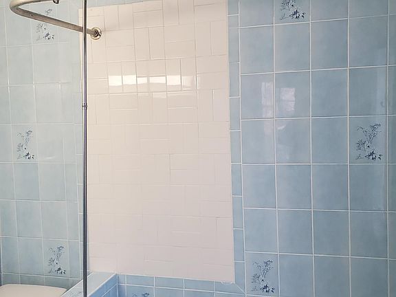 5th image of 84 William St #3