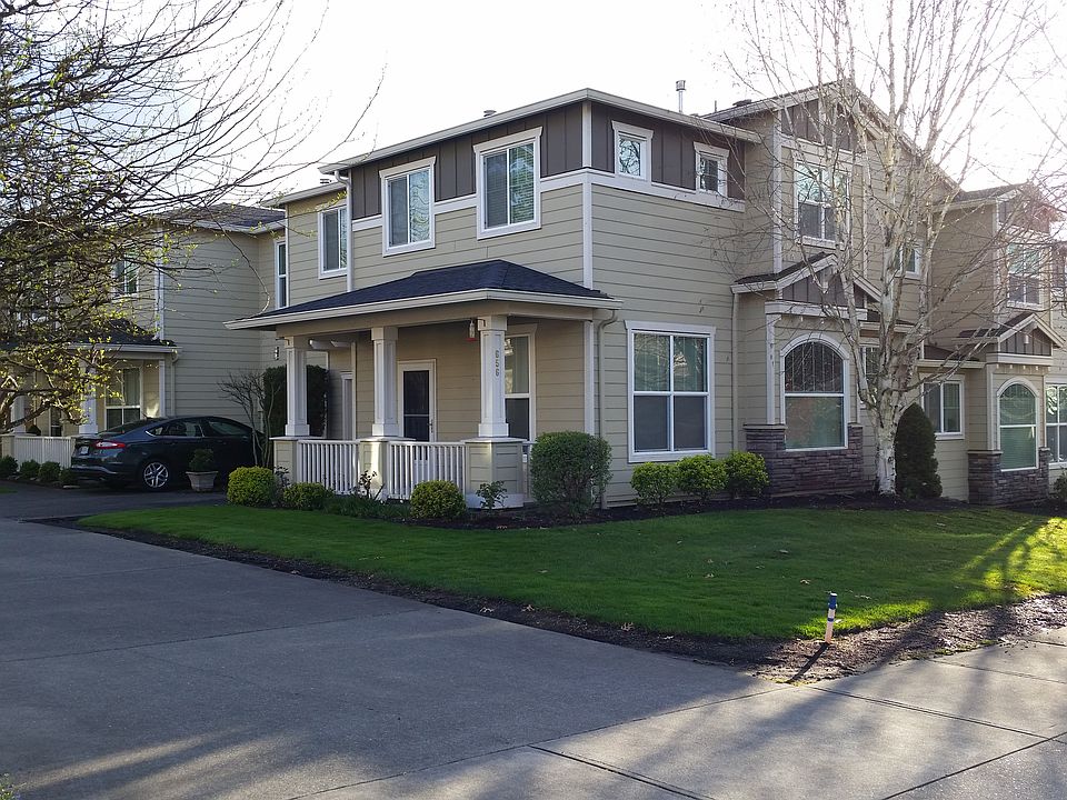 1st image of 656 NW Brookhill Ln